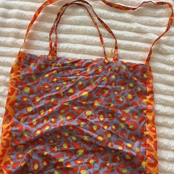 🐆 Farm Rio Foldable Leopard Bag – Quick Sale! - Picture 3 of 5